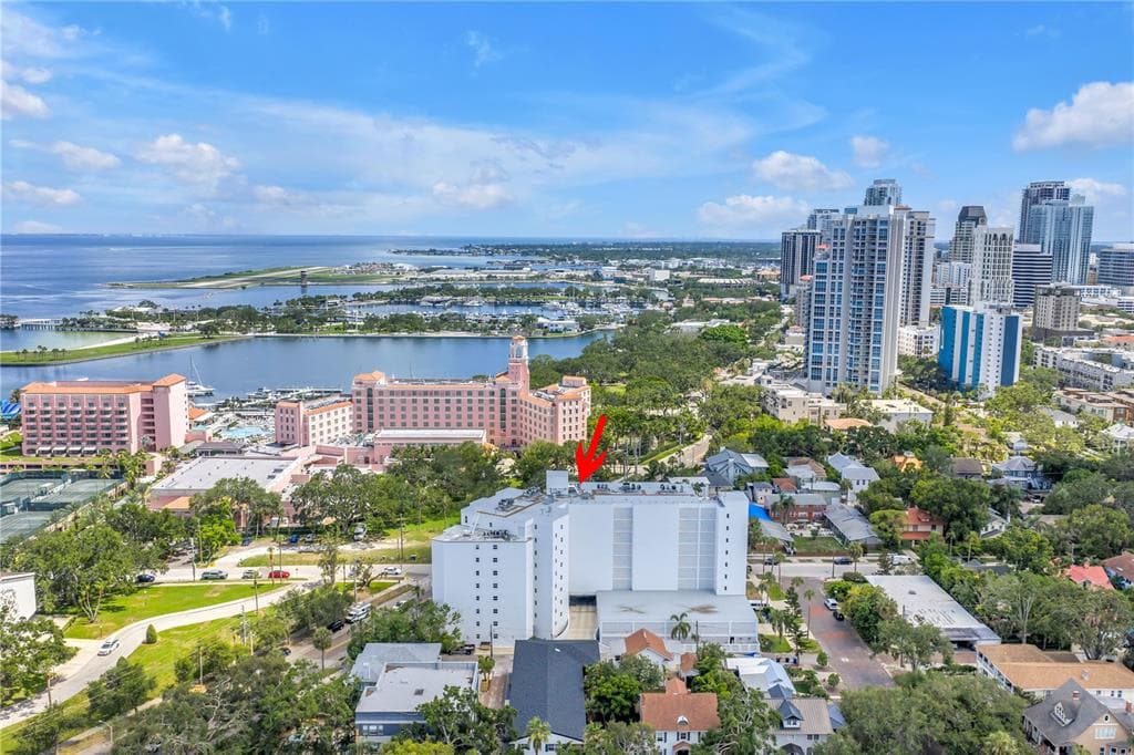 700 BEACH DRIVE NE UNIT 602 ST PETERSBURG, FL 33701