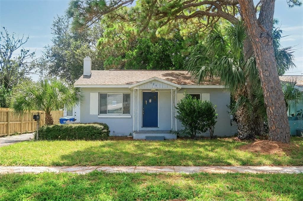 126 SW LINCOLN CIRCLE N ST PETERSBURG, FL 33703