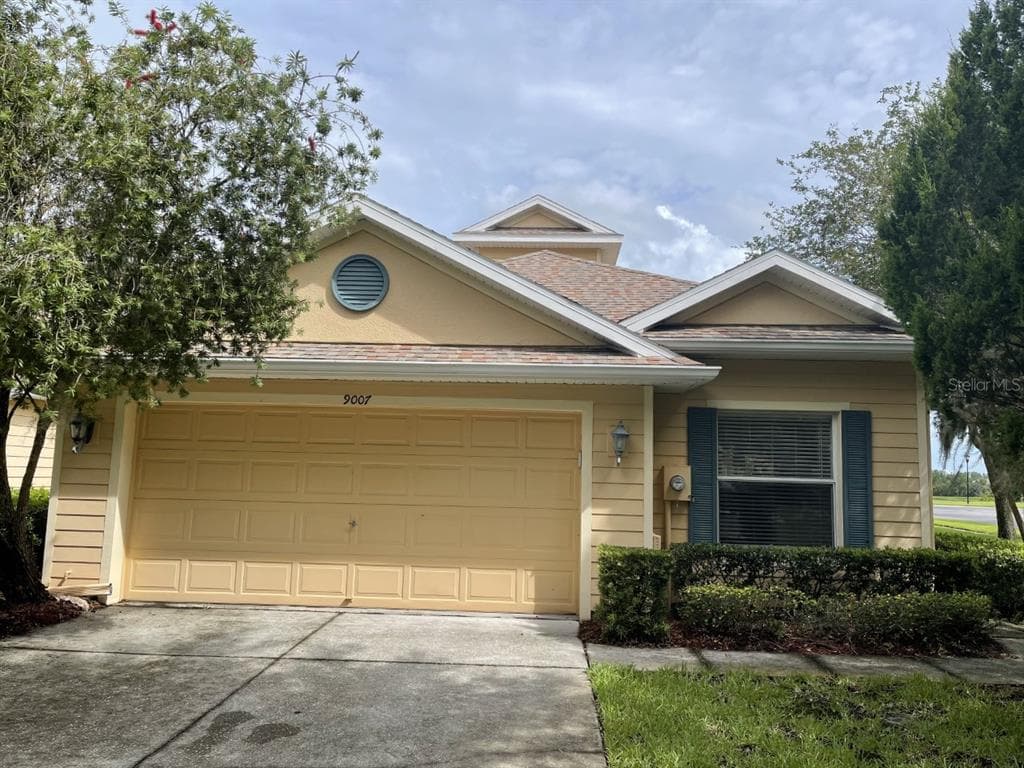 9007 IRON OAK AVENUE TAMPA, FL 33647