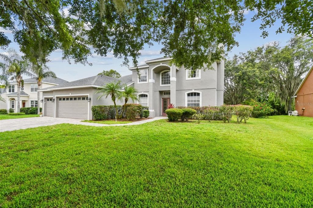 297 BEACON POINTE DRIVE