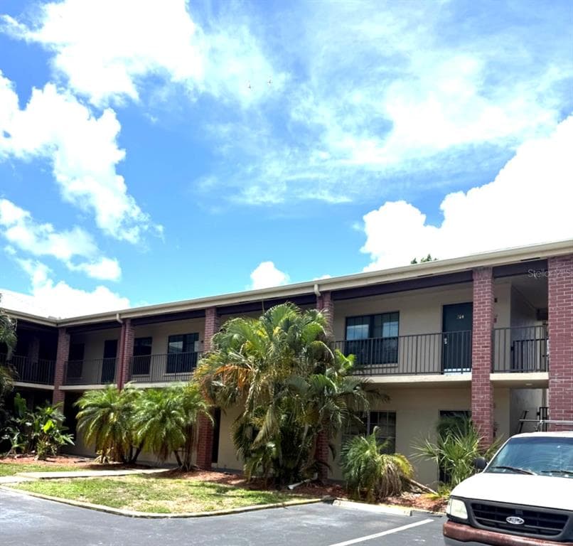 1020 85TH AVENUE N UNIT 223 ST PETERSBURG, FL 33702