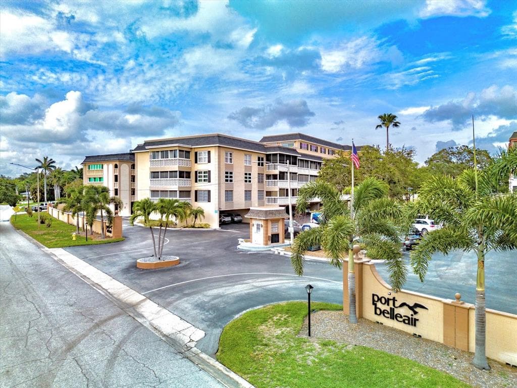 139 BLUFF VIEW DRIVE UNIT 405 BELLEAIR BLUFFS, FL 33770