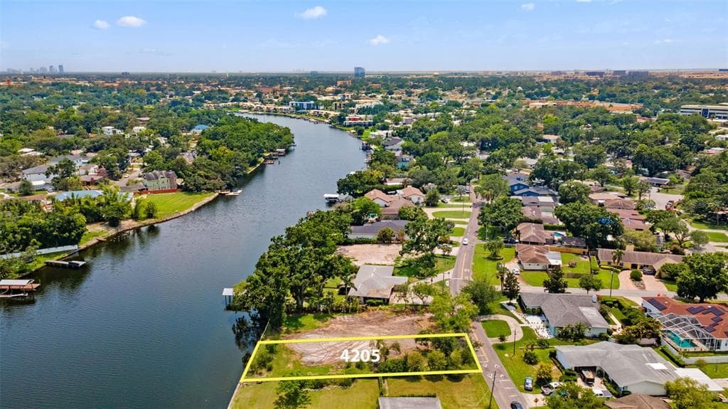 4205 N RIVER VIEW AVENUE TAMPA, FL 33607