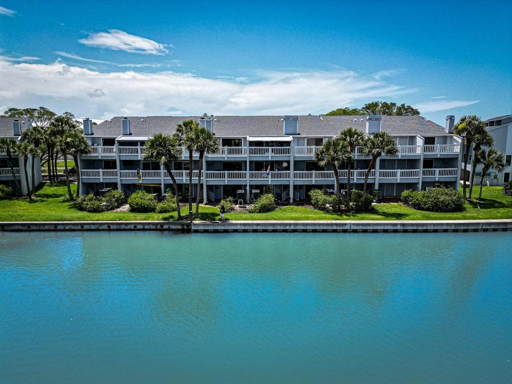 12132 CAPRI CIRCLE S TREASURE ISLAND, FL 33706