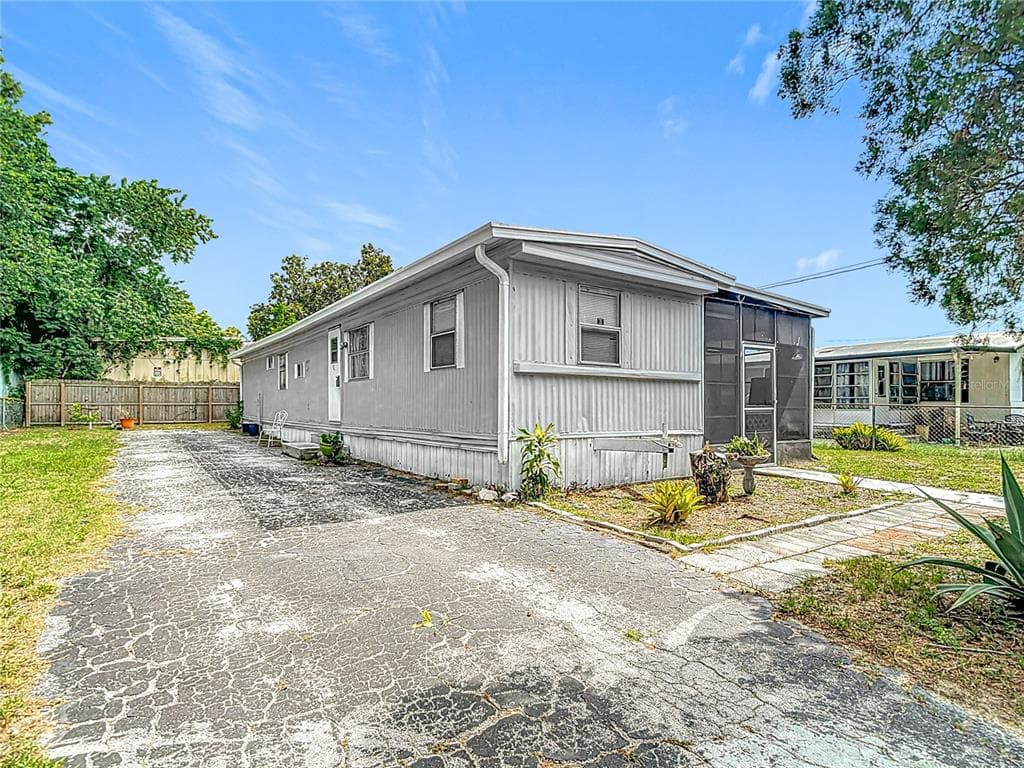 6526 CHAR LANE NEW PORT RICHEY, FL 34653