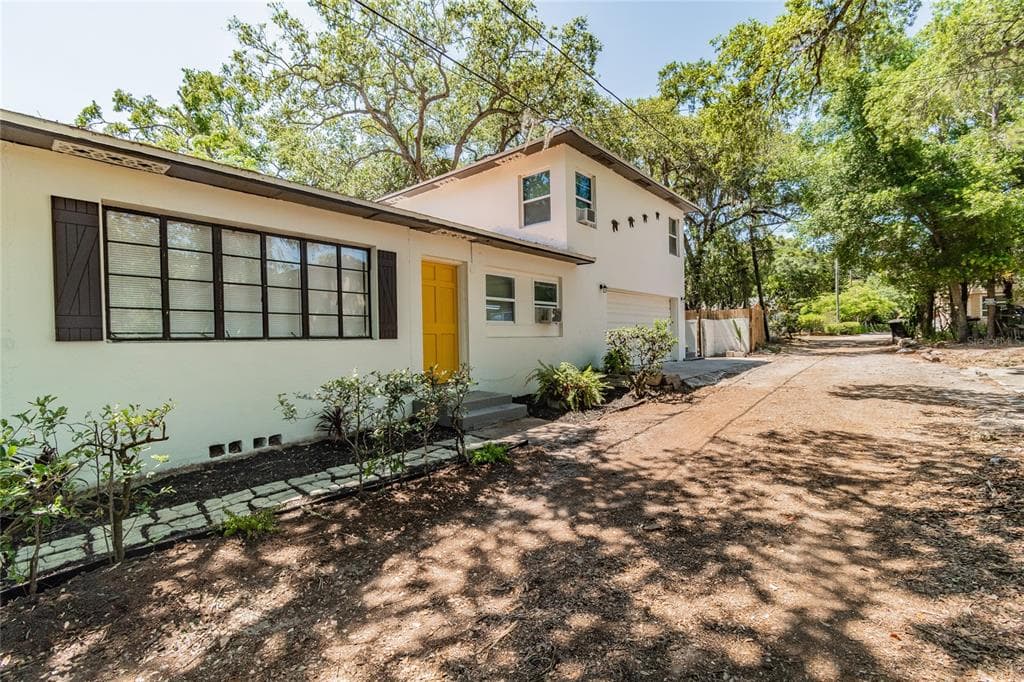 2219 24TH AVENUE S UNIT 2 ST PETERSBURG, FL 33712