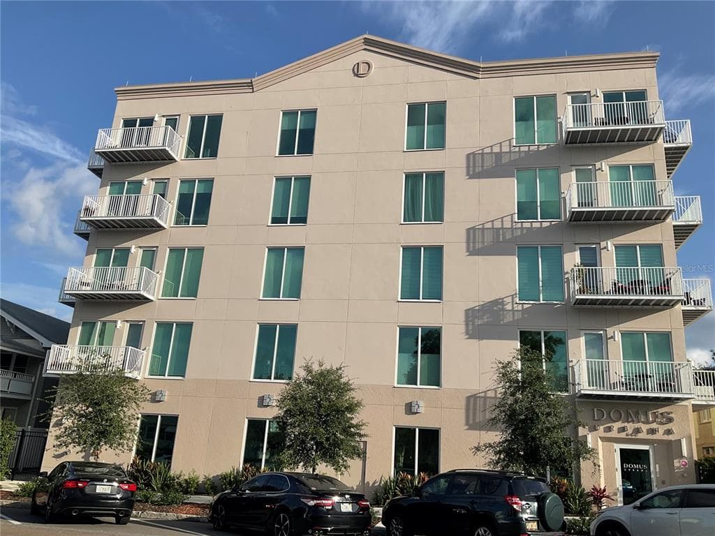 644 3RD AVENUE S UNIT 402 ST PETERSBURG, FL 33701