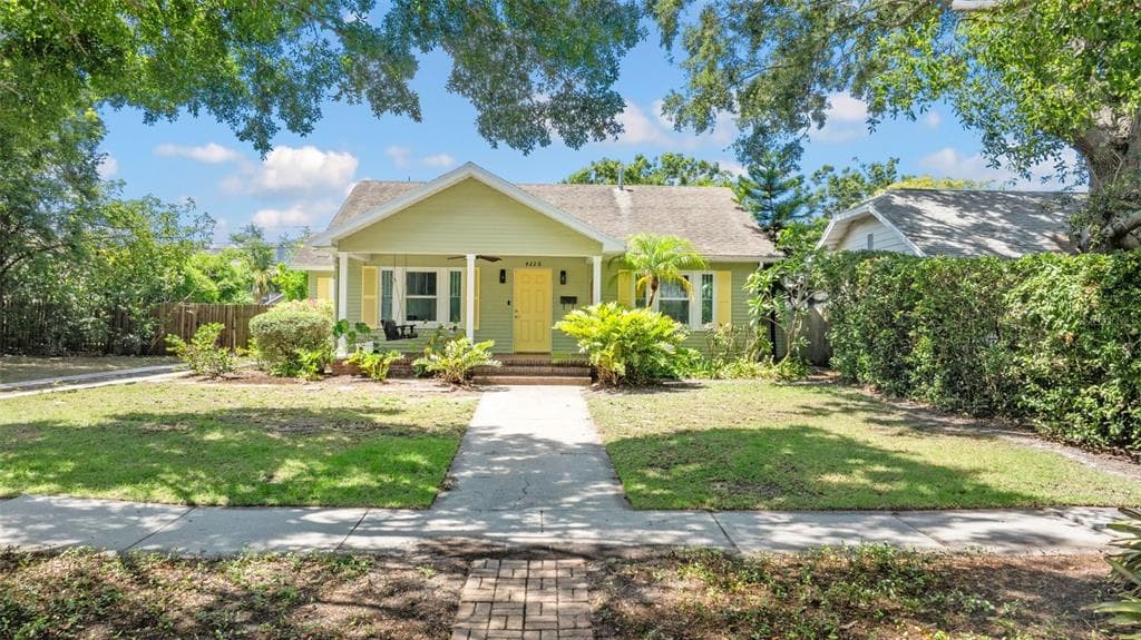 4220 2ND AVENUE N ST PETERSBURG, FL 33713