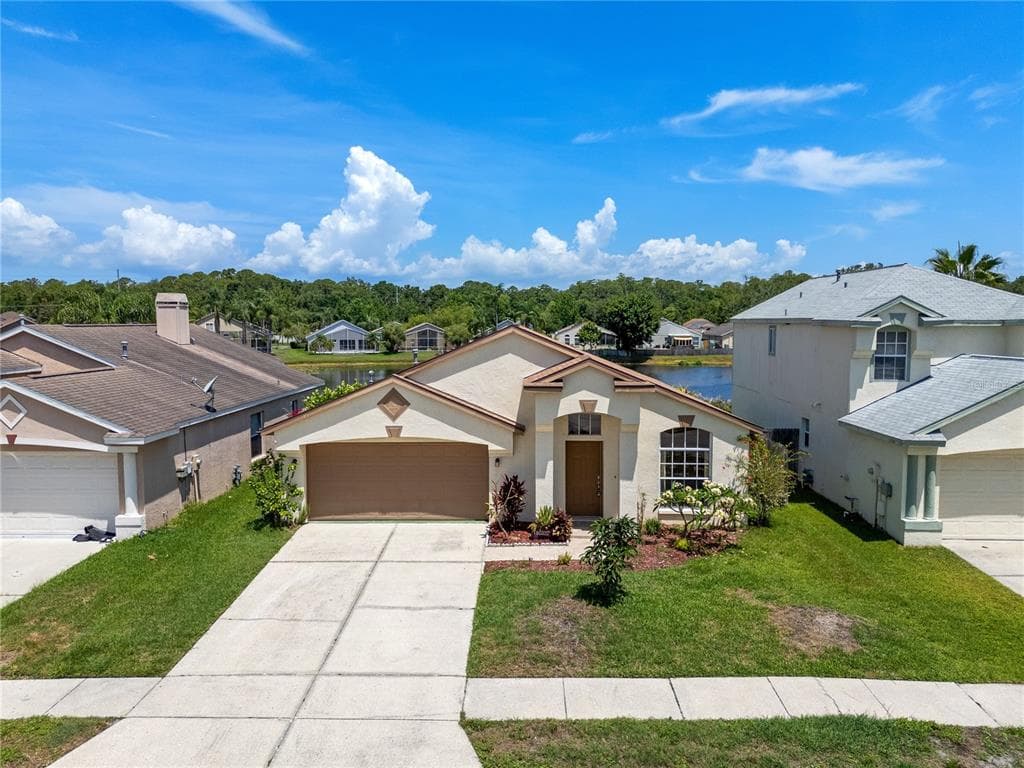 10205 CHARLESTON CORNER ROAD TAMPA, FL 33635