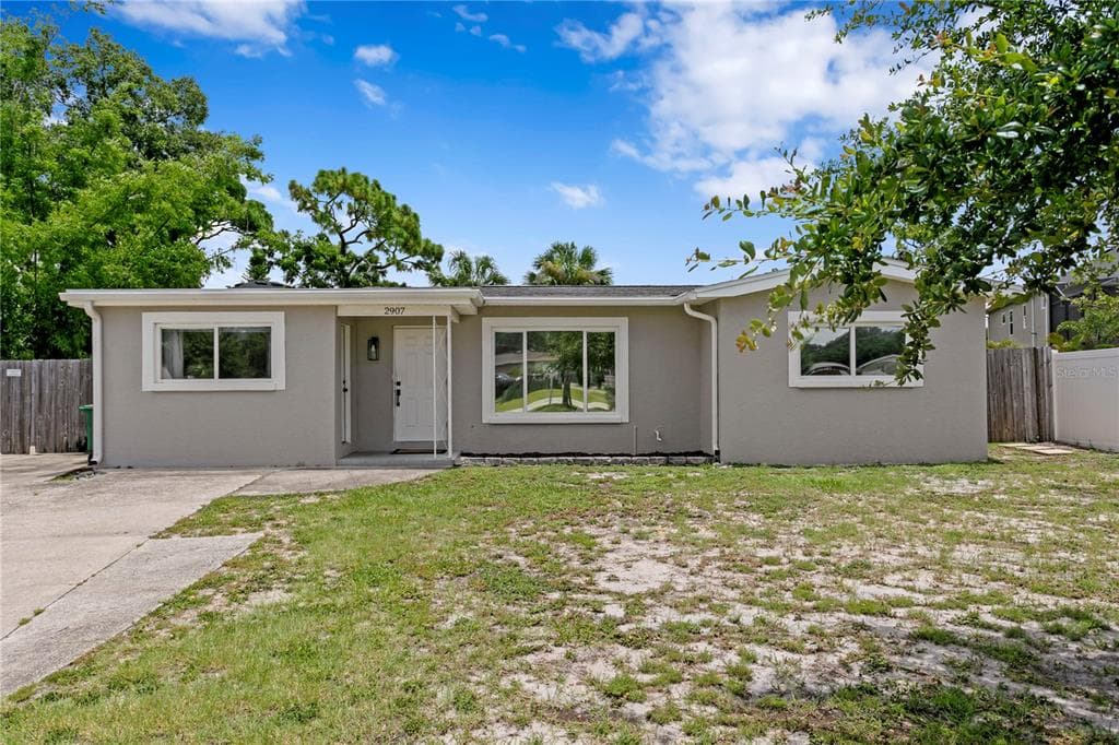 2907 W ELROD AVENUE TAMPA, FL 33611