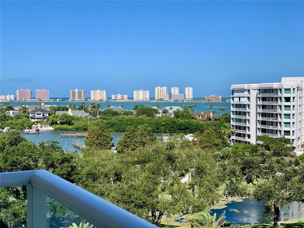 125 BELLEVIEW BOULEVARD UNIT 503 BELLEAIR, FL 33756