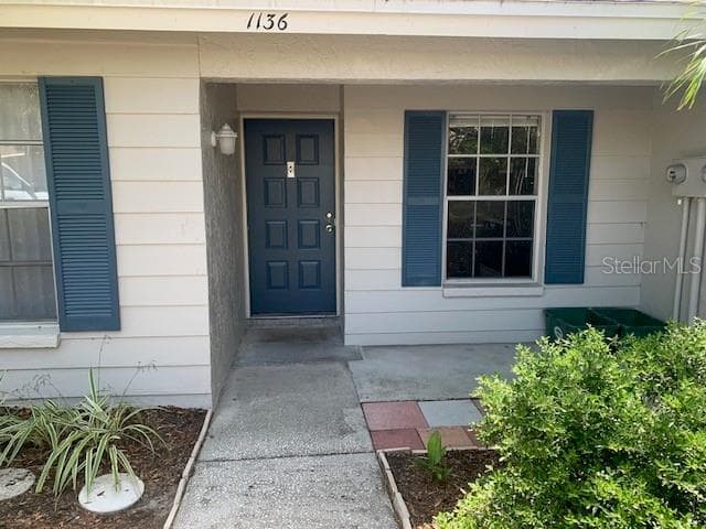 1136 DOVER COURT SAFETY HARBOR, FL 34695