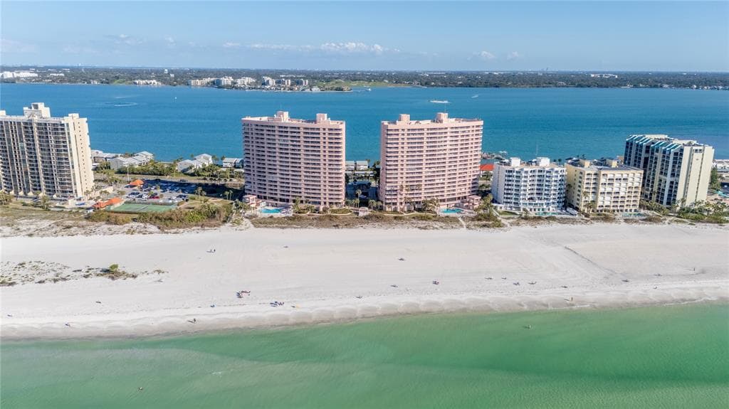 1340 GULF BOULEVARD UNIT 16F CLEARWATER BEACH, FL 33767