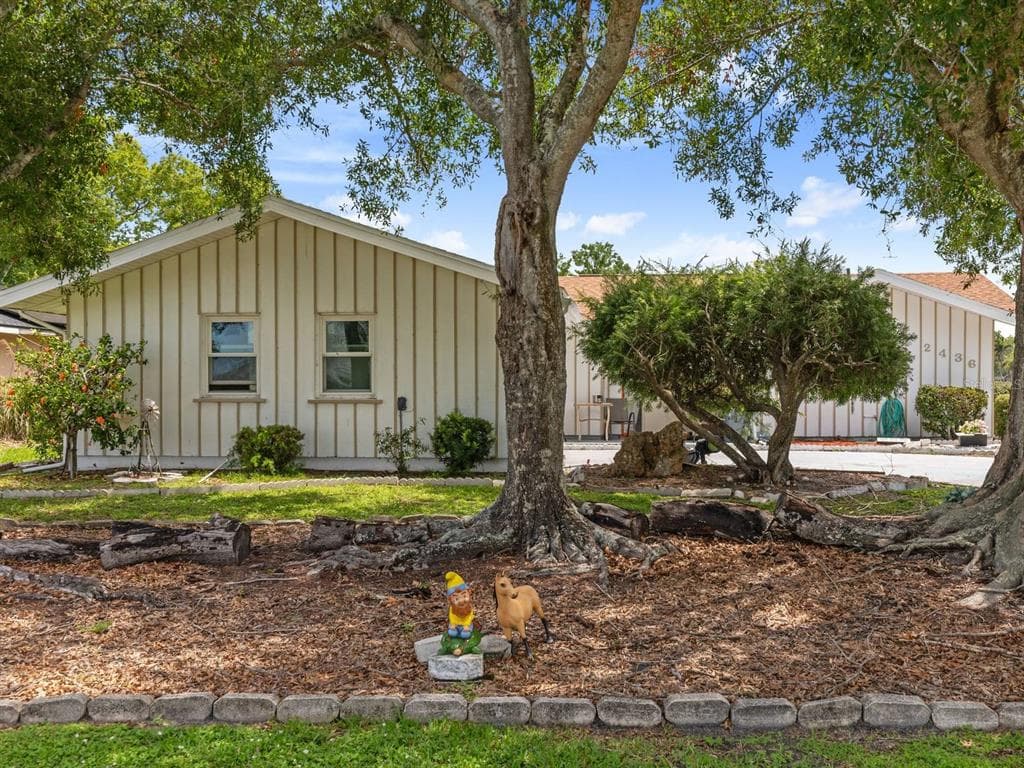 2436 NUREMBERG BOULEVARD PUNTA GORDA, FL 33983