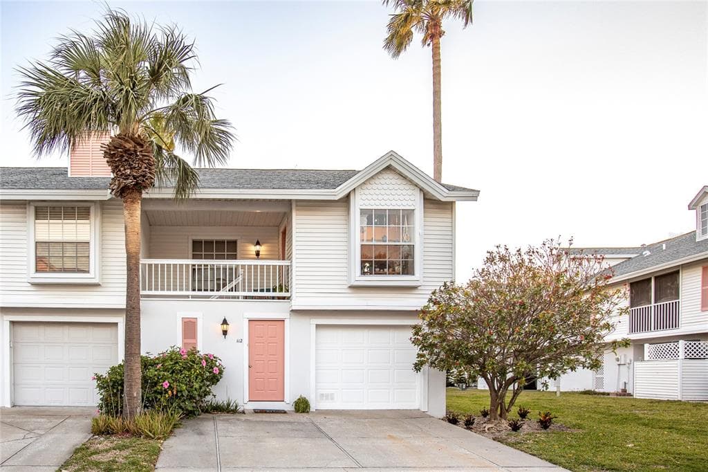 112 SUN ISLE CIRCLE UNIT 112 TREASURE ISLAND, FL 33706