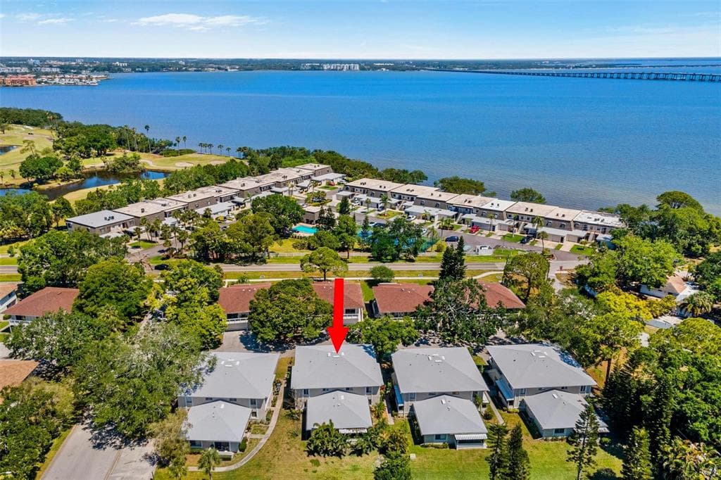 1813 BOUGH AVENUE UNIT B CLEARWATER, FL 33760