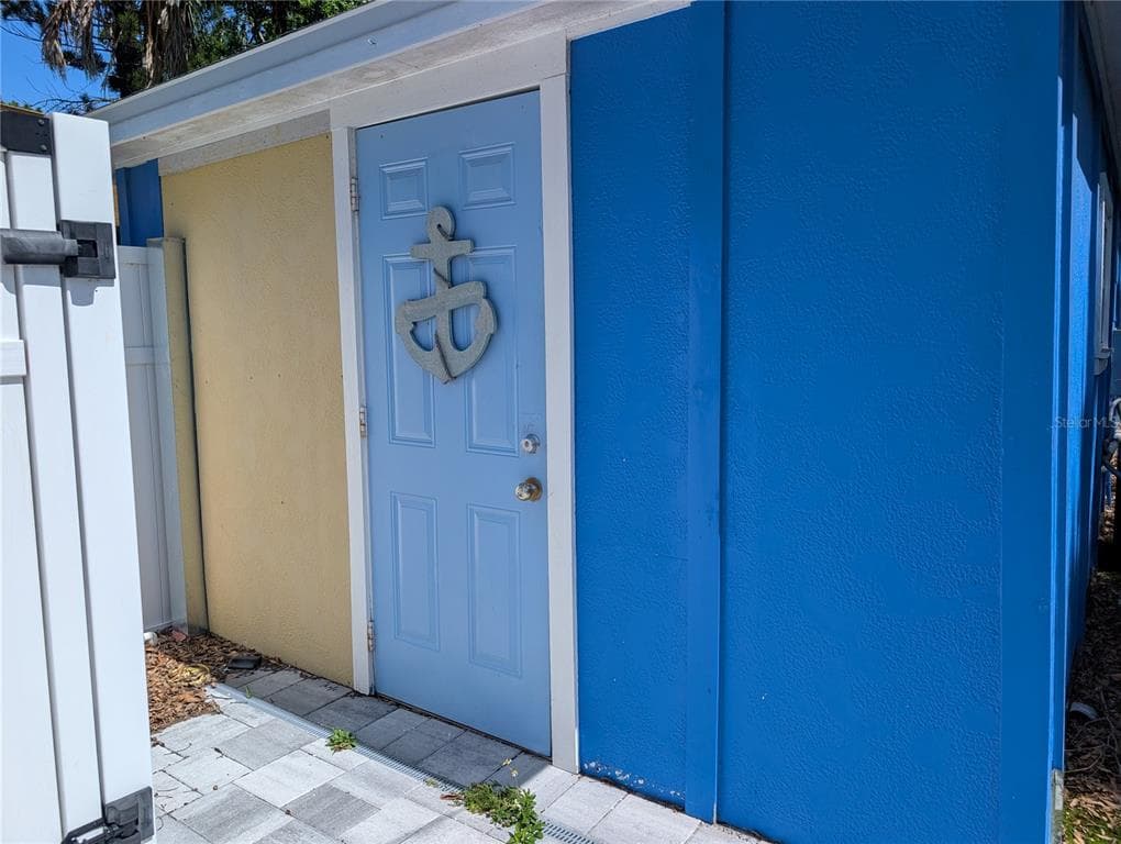 5005 NEWTON "B" AVENUE S GULFPORT, FL 33707
