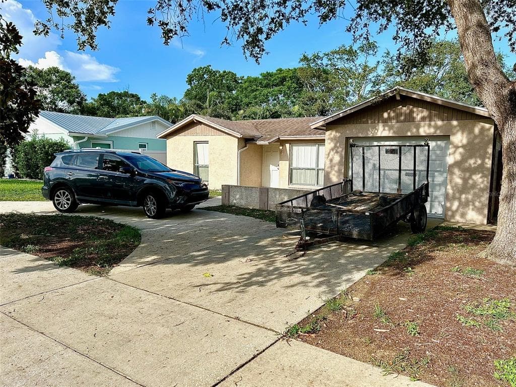 8801 ORANGE BLOSSOM DRIVE SEMINOLE, FL 33772