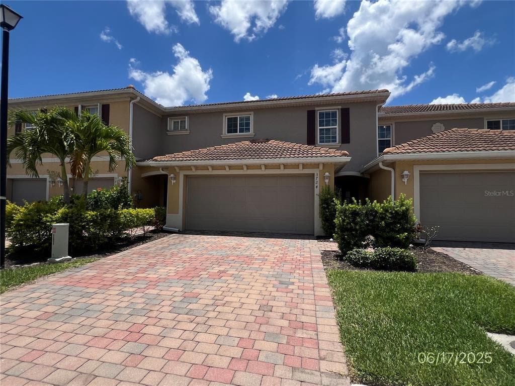 3724 CROFTON COURT FORT MYERS, FL 33916