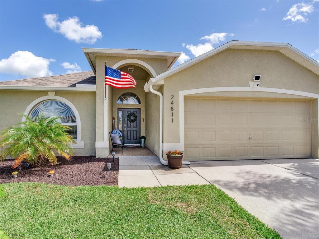 24811 GUN SMOKE DRIVE LAND O LAKES, FL 34639