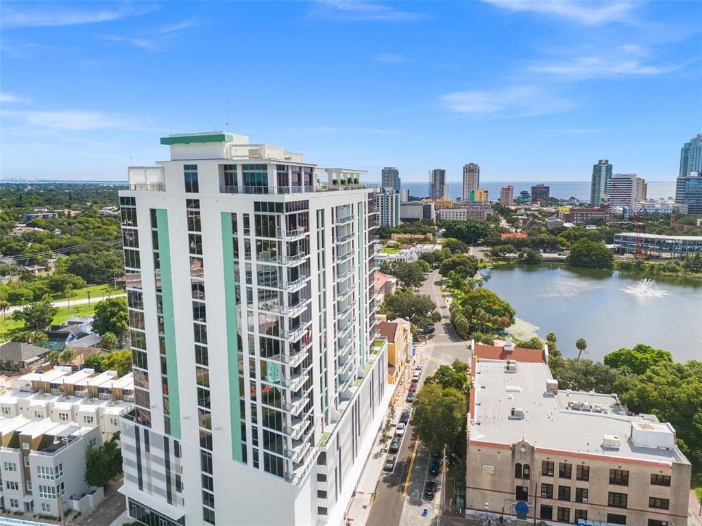 777 3RD AVENUE N UNIT 1406 ST PETERSBURG, FL 33701