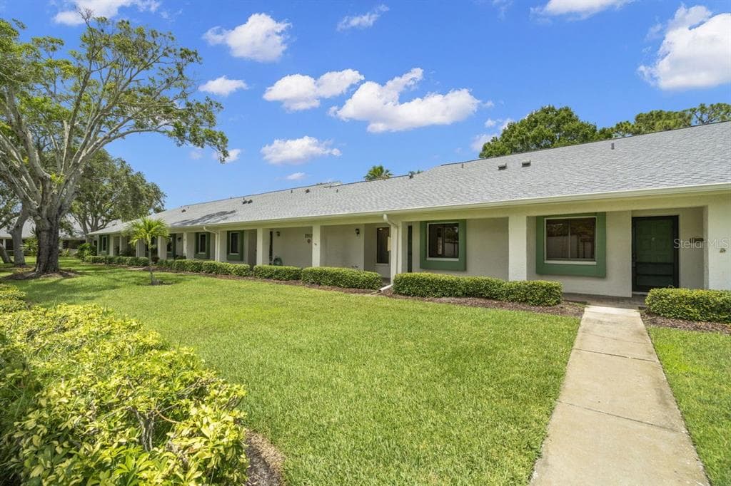 2557 LAURELWOOD DRIVE UNIT 10D CLEARWATER, FL 33763