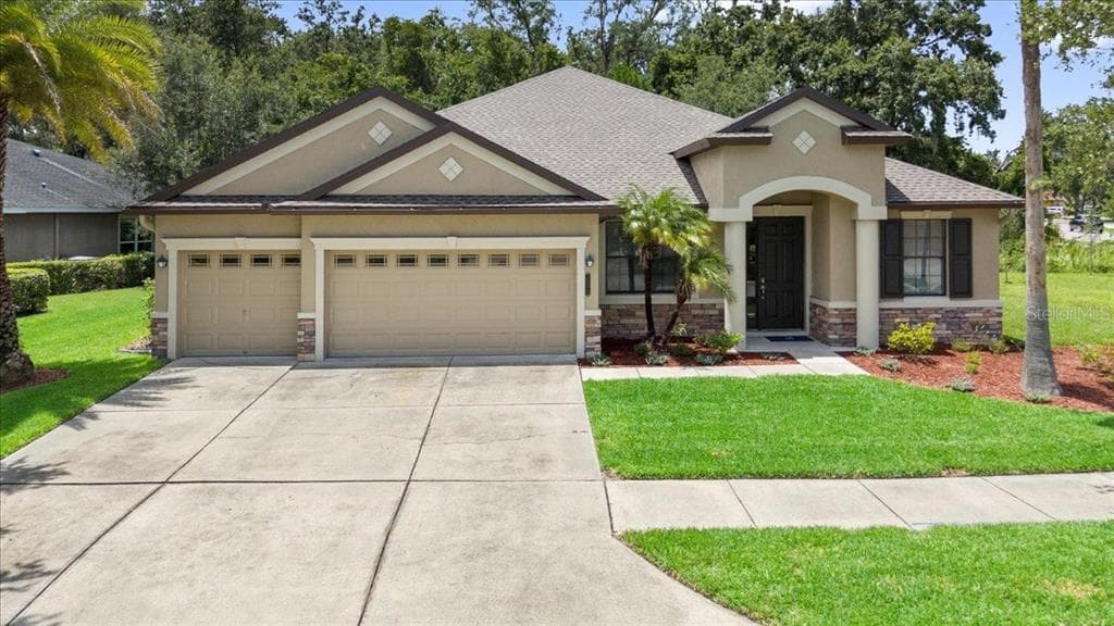 20020 OUTPOST POINT DRIVE TAMPA, FL 33647