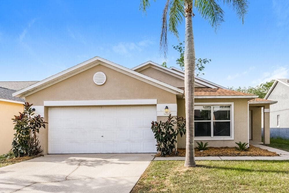 1207 WHITEWOOD WAY CLERMONT, FL 34714