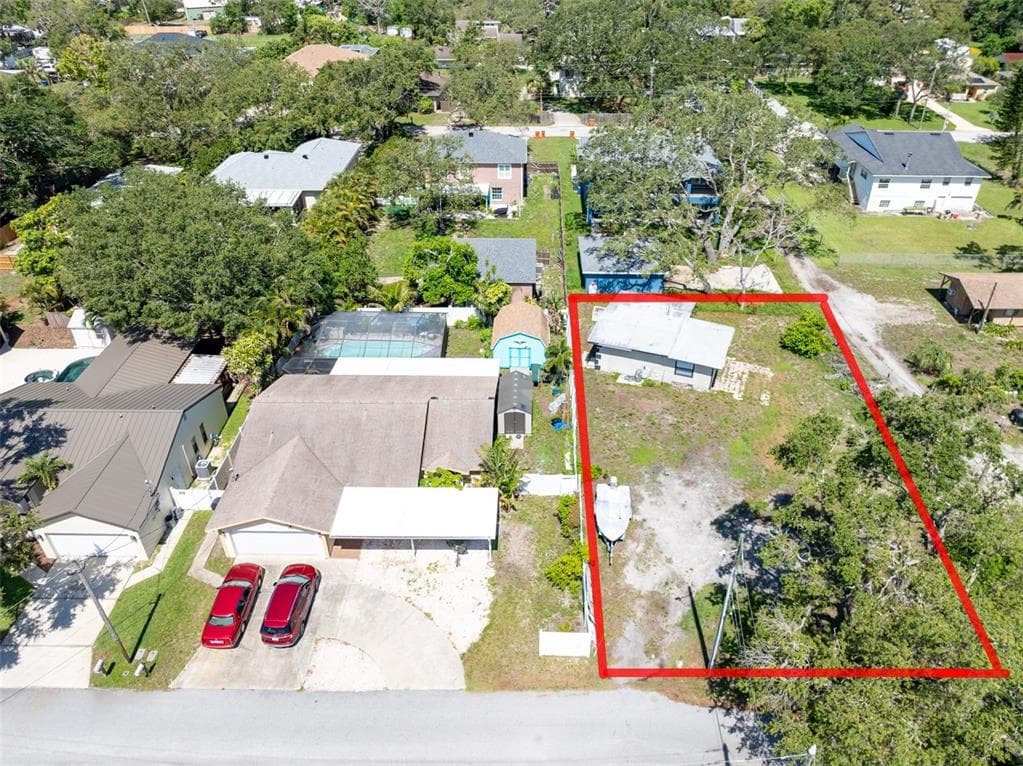 12037 1/2 MURRAY AVENUE SEMINOLE, FL 33778