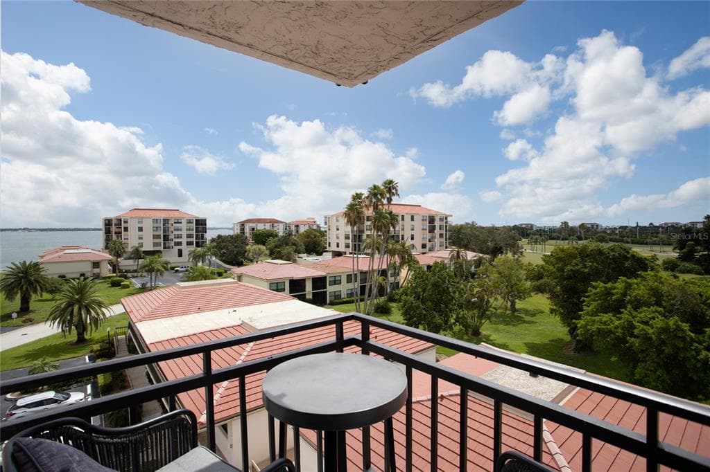 6210 SUN BOULEVARD UNIT 506 ST PETERSBURG, FL 33715