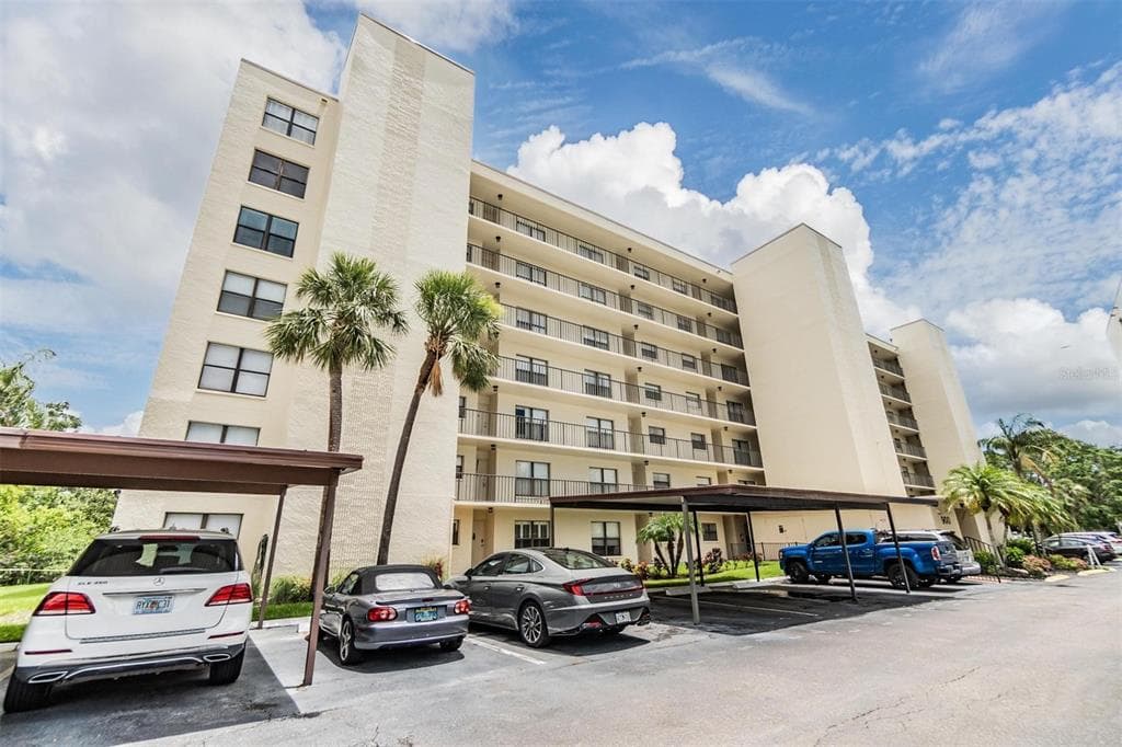 900 COVE CAY DRIVE UNIT 1B CLEARWATER, FL 33760