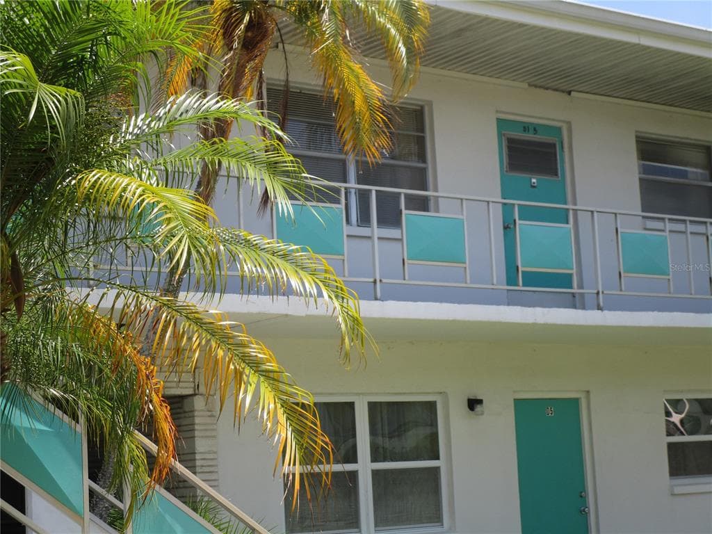 5970 21ST STREET N UNIT 15 ST PETERSBURG, FL 33714