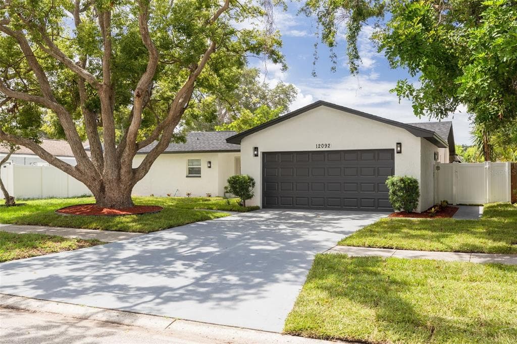 12092 97TH AVENUE SEMINOLE, FL 33772
