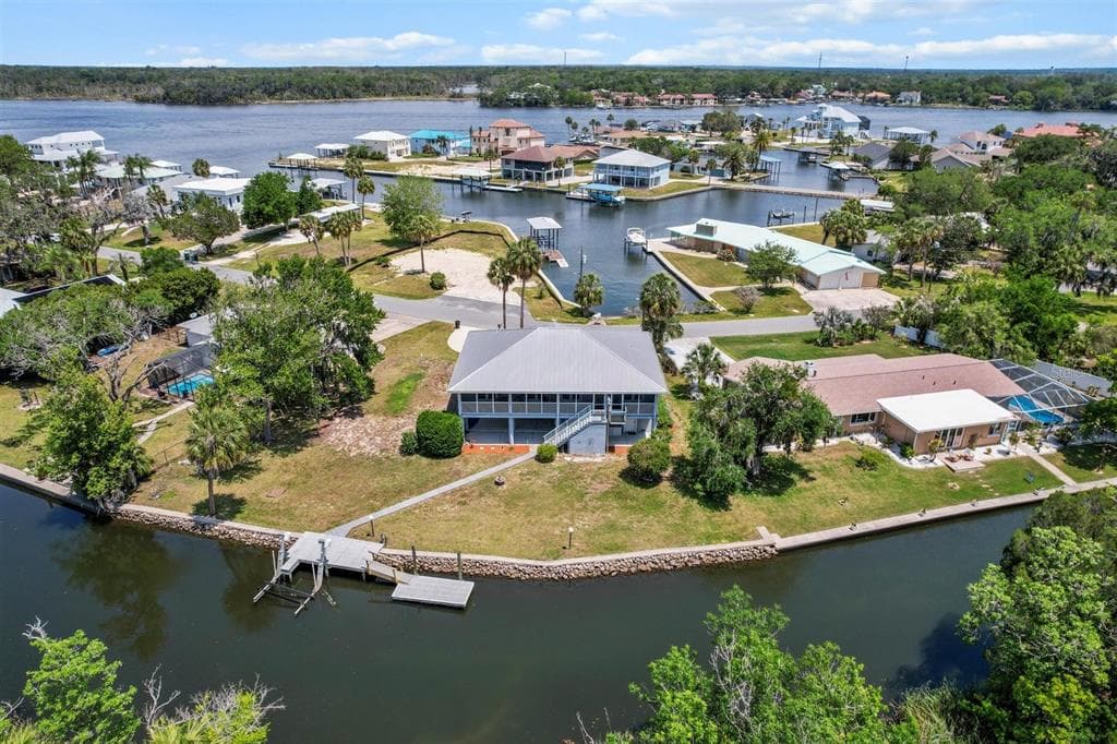 2168 N WATERSEDGE DRIVE CRYSTAL RIVER, FL 34429