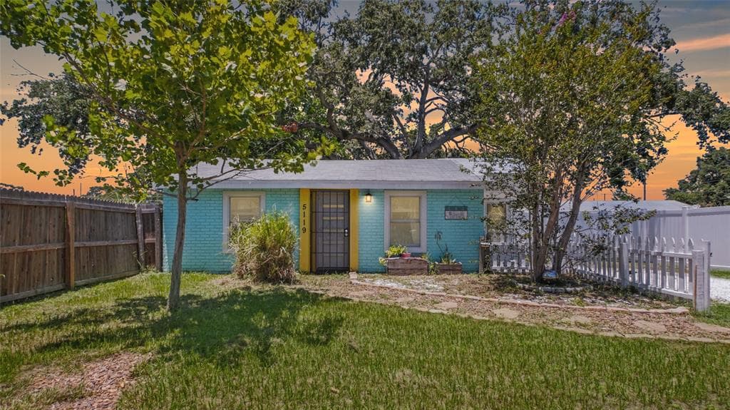5119 23RD AVENUE S GULFPORT, FL 33707