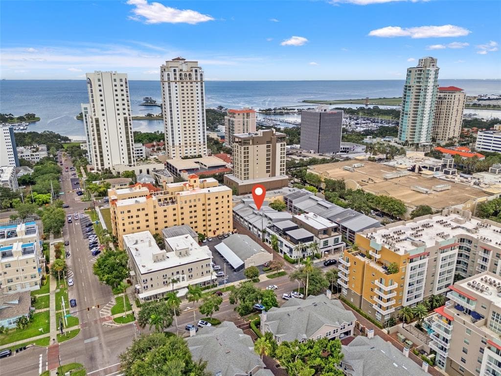 301 2ND STREET N UNIT 5 ST PETERSBURG, FL 33701