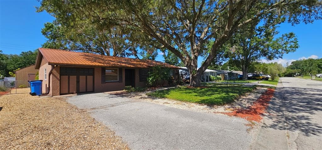 3304 ALAMAR STREET LUTZ, FL 33558