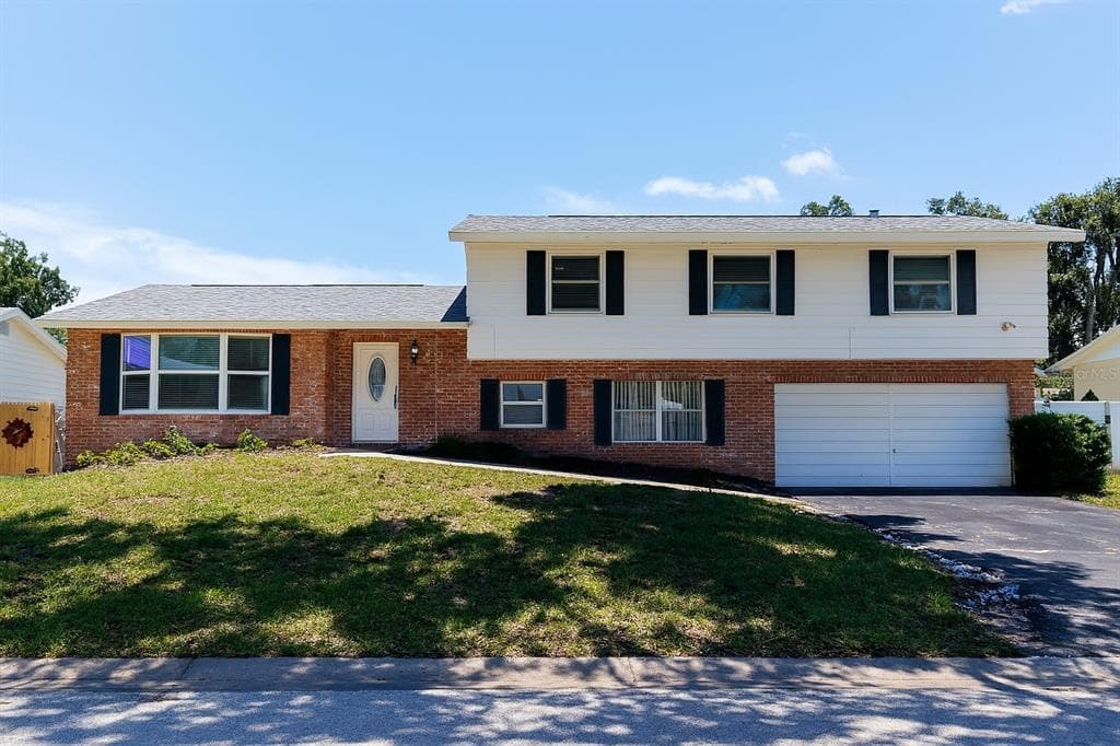8501 141ST STREET SEMINOLE, FL 33776