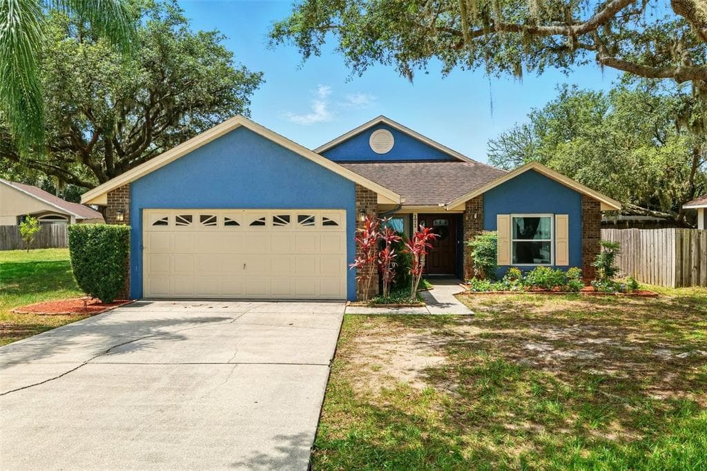 171 CEDARPARK LANE DAVENPORT, FL 33837