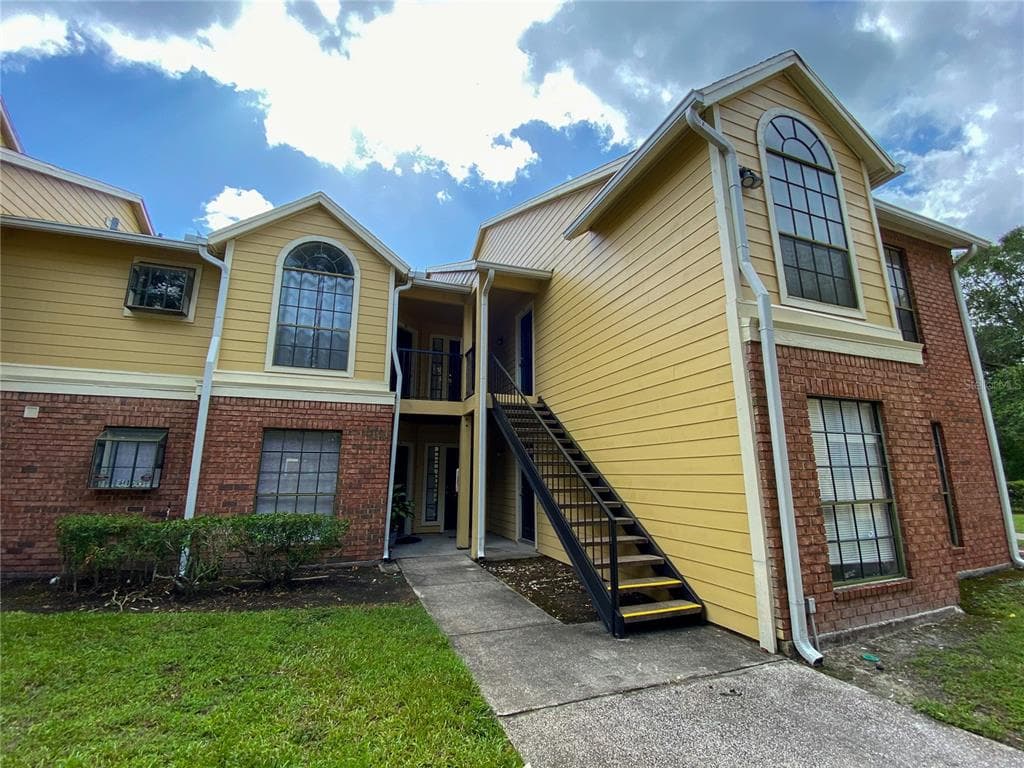 8742 MALLARD RESERVE DRIVE UNIT 203 TAMPA, FL 33614