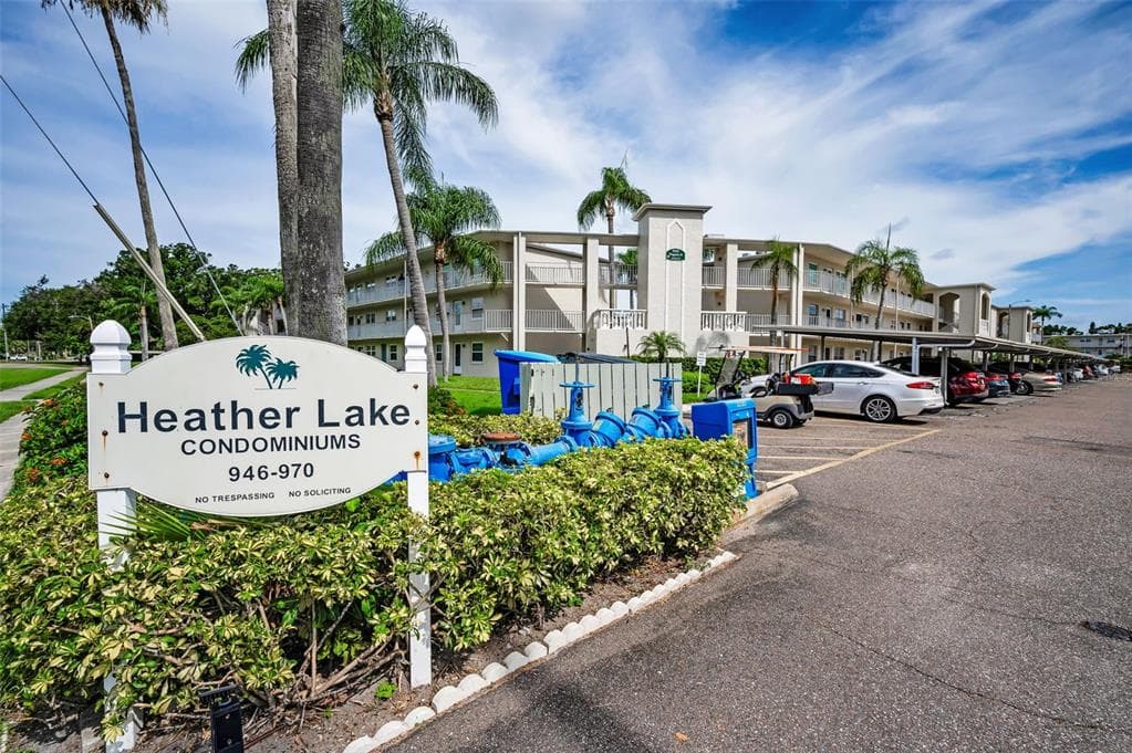 960 VIRGINIA STREET UNIT 204 DUNEDIN, FL 34698