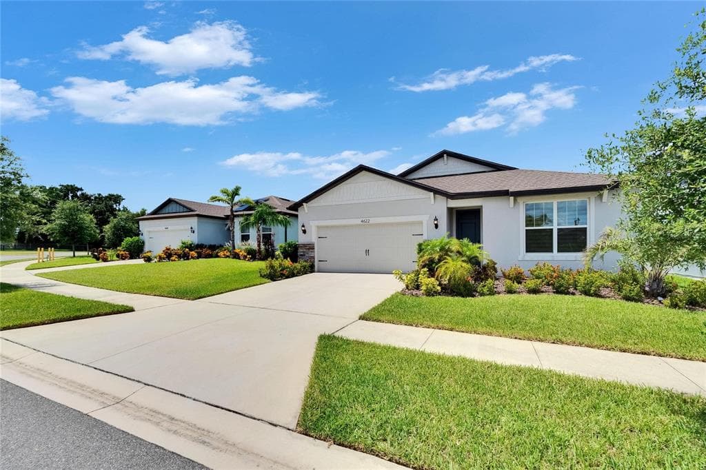 4622 DOVER BLUFF COURT VALRICO, FL 33594