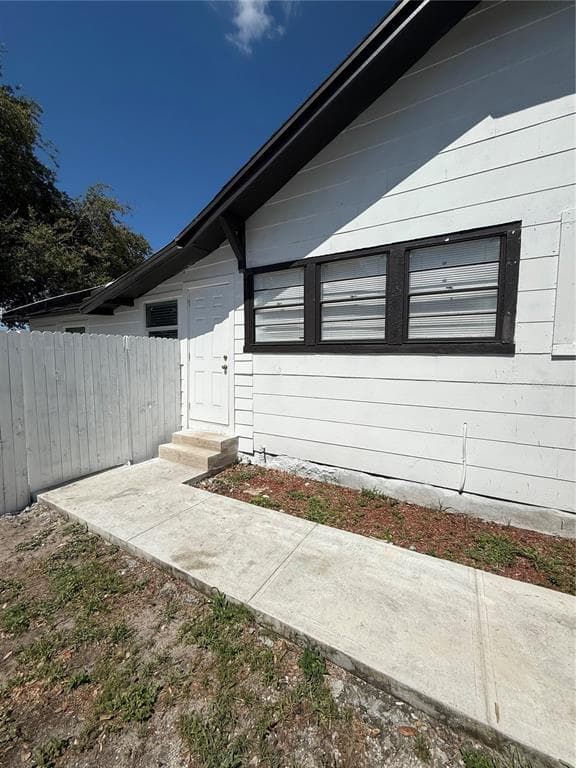 3124 W IVY STREET UNIT B TAMPA, FL 33607