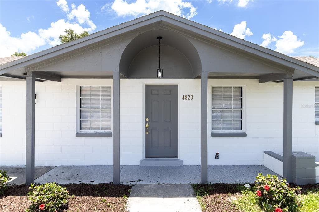 4823 ASHLAND DRIVE TAMPA, FL 33610