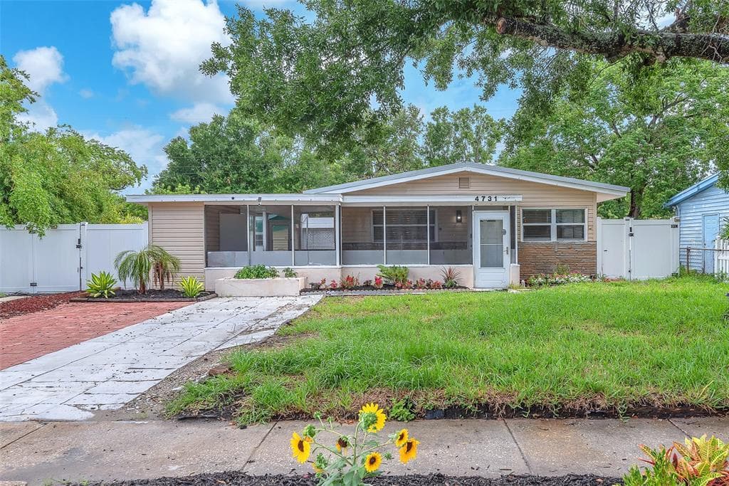 4731 W LEILA AVENUE TAMPA, FL 33616