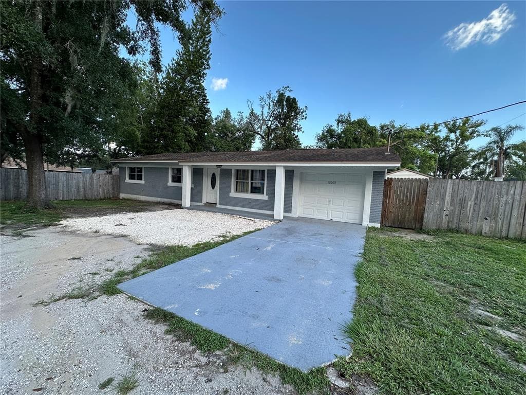 12009 WASHINGTON STREET SEFFNER, FL 33584