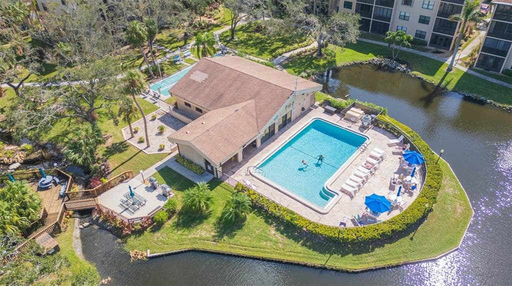 315 30TH AVENUE W UNIT B201 BRADENTON, FL 34205