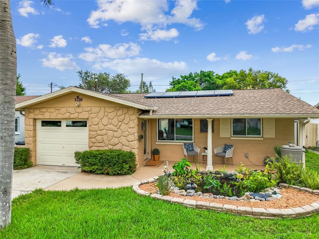5726 20TH AVENUE N ST PETERSBURG, FL 33710