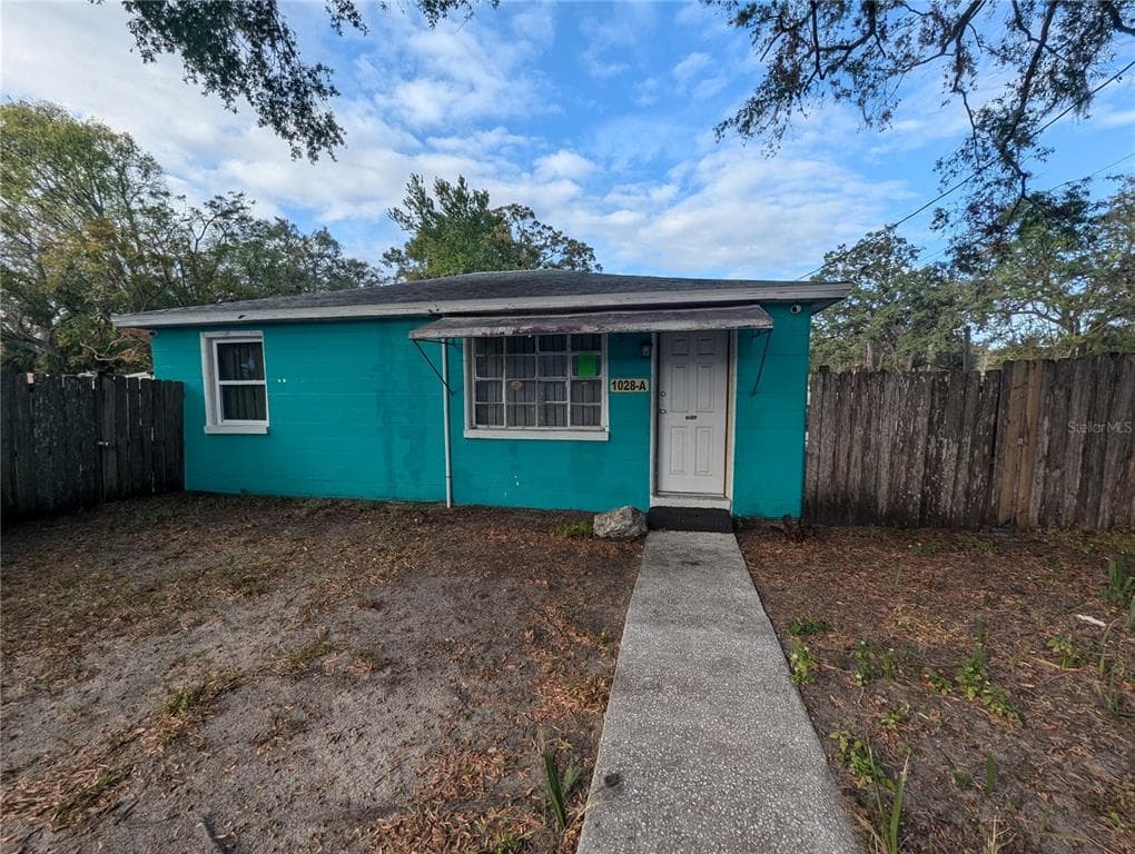 1028 E 93RD AVENUE UNIT A TAMPA, FL 33612