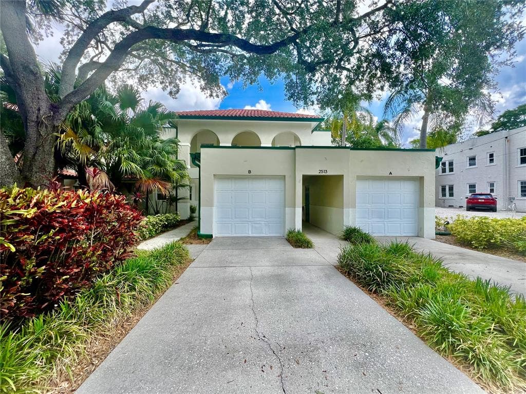 2513 W KANSAS AVENUE UNIT B TAMPA, FL 33629